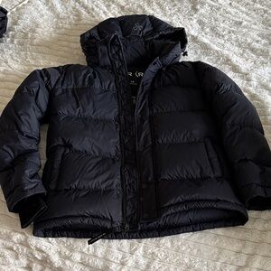 Black Aritzia Super RePuff Jacket with Hood